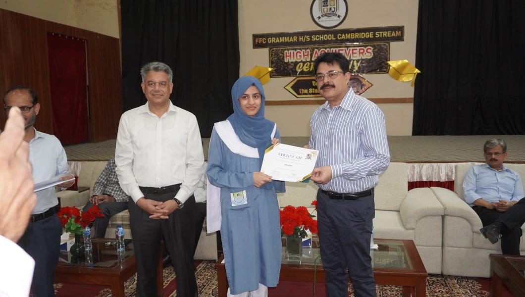 WhatsApp Image 2025-09-27 at 16.43.59 WhatsApp Image 2025-09-27 at 16.43.59